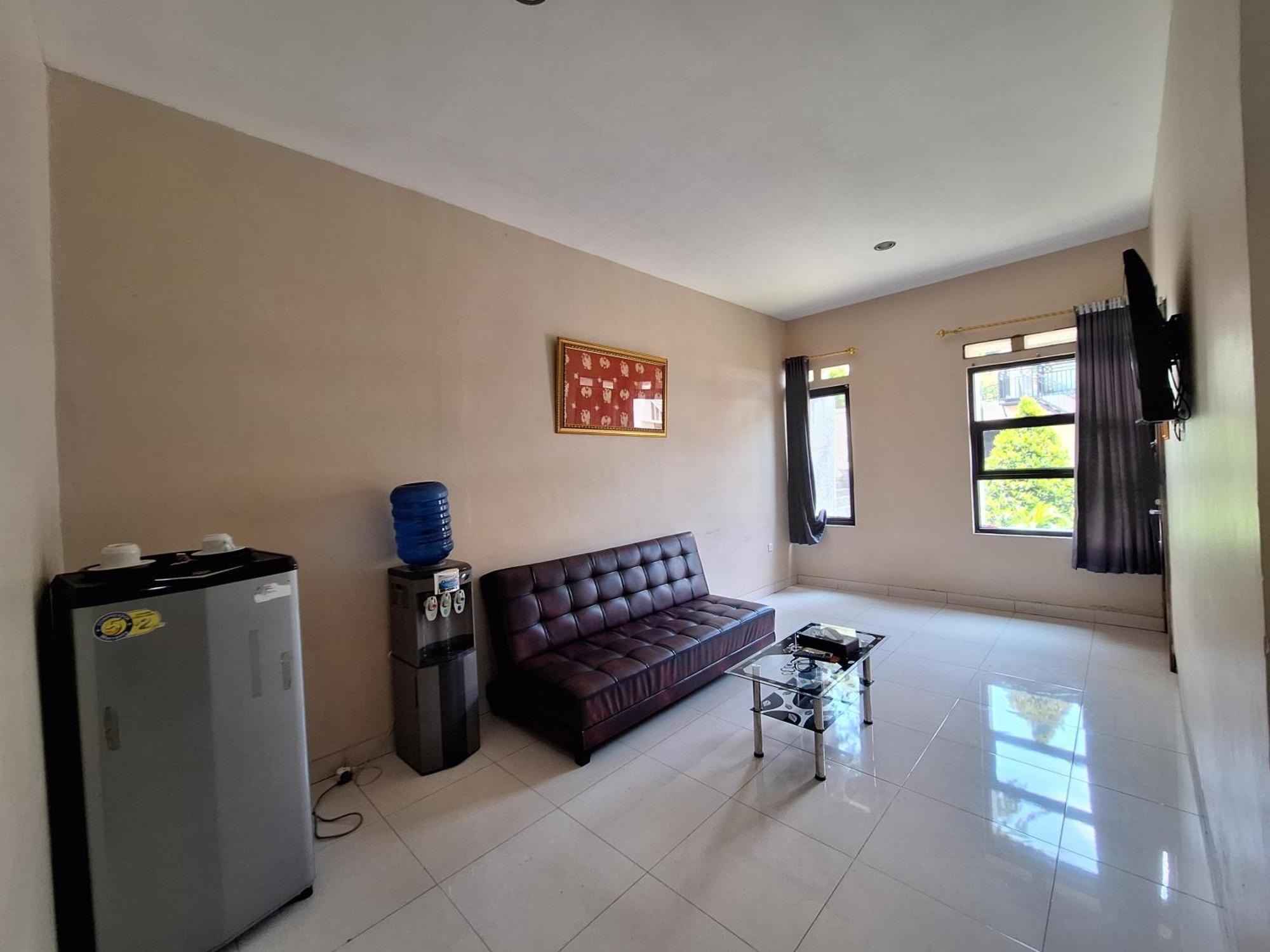 Urbanview Hotel Inkoppabri Cisarua Puncak Kültér fotó