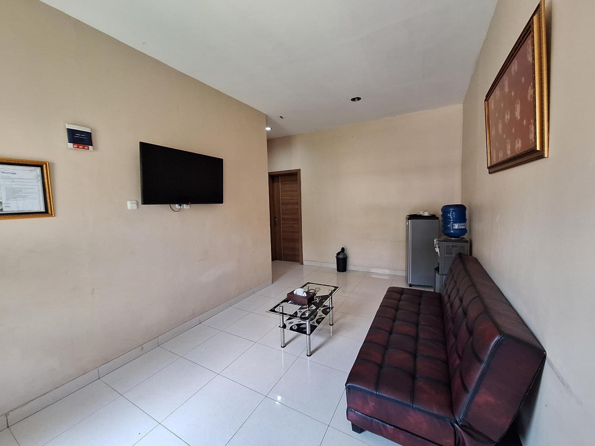 Urbanview Hotel Inkoppabri Cisarua Puncak Kültér fotó