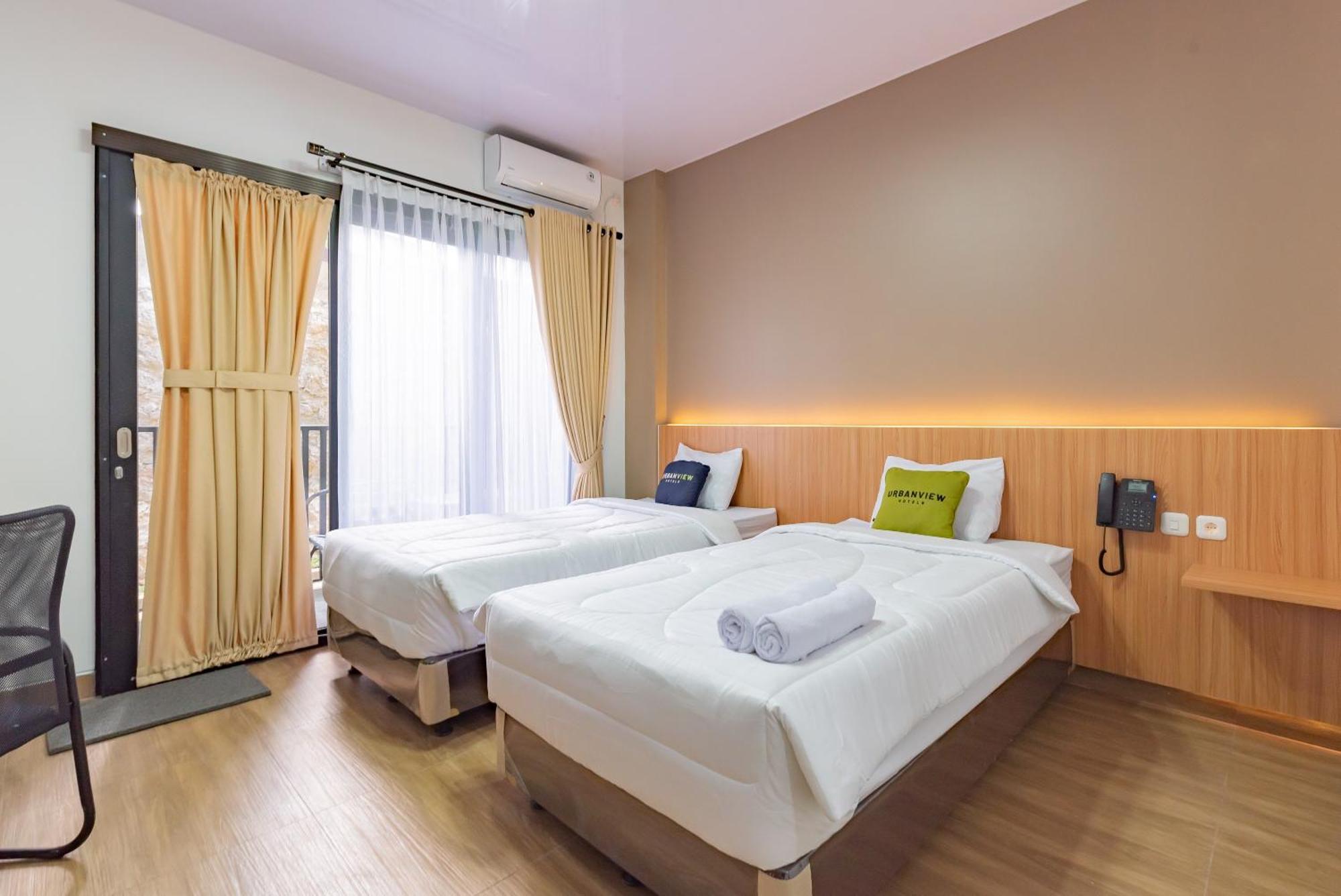 Urbanview Hotel Inkoppabri Cisarua Puncak Kültér fotó