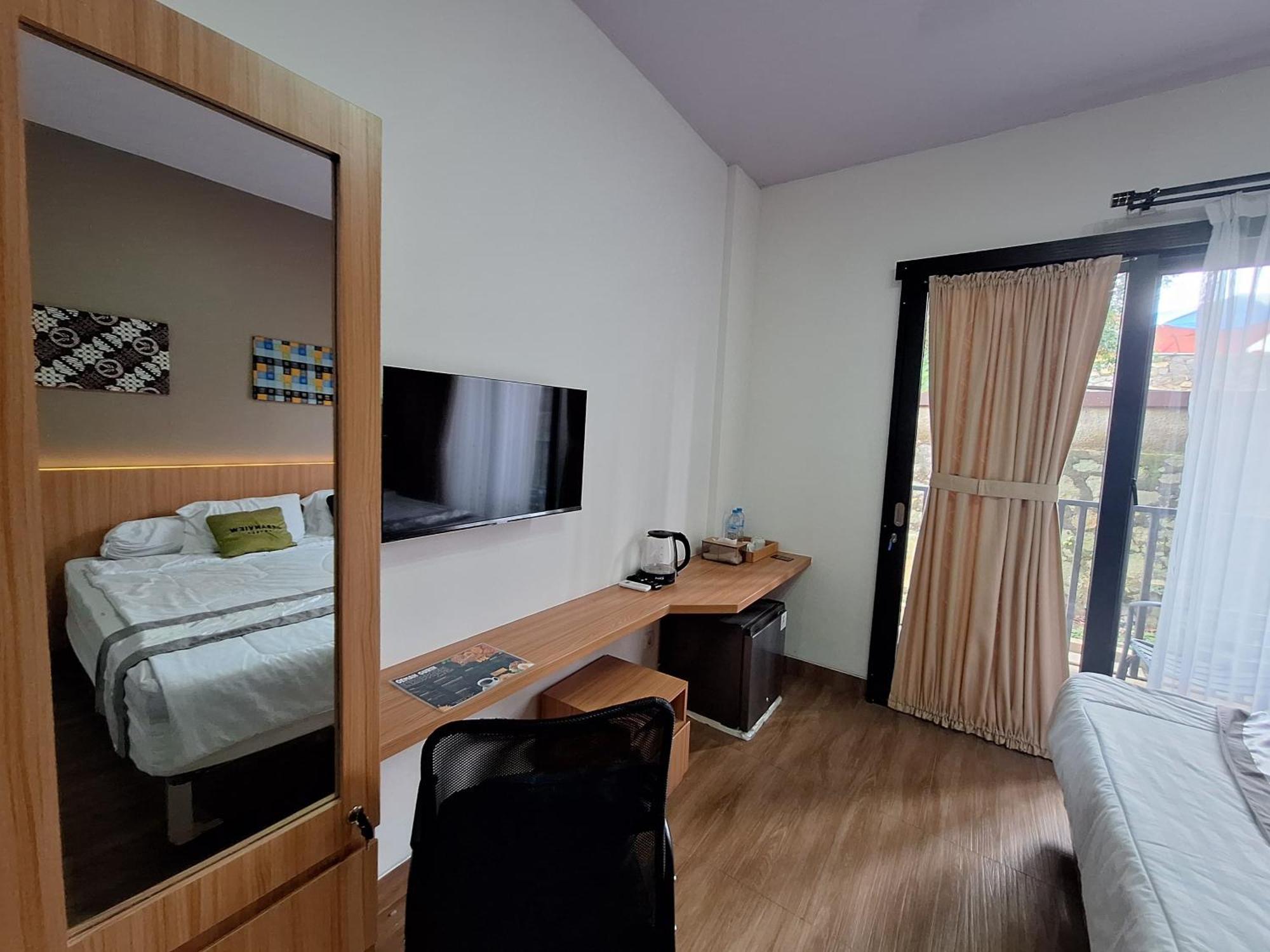 Urbanview Hotel Inkoppabri Cisarua Puncak Kültér fotó